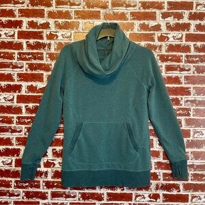 L.L. Bean Teal Cozy Cowl-Neck Pullover Sweatshirt with Kangaroo Pocket. Small